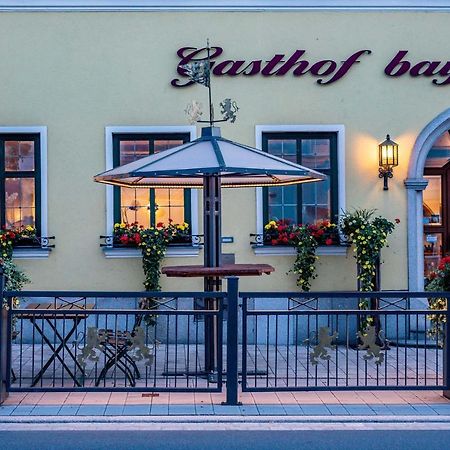 Hotel Bayrischer Loewe Osterhofen Luaran gambar