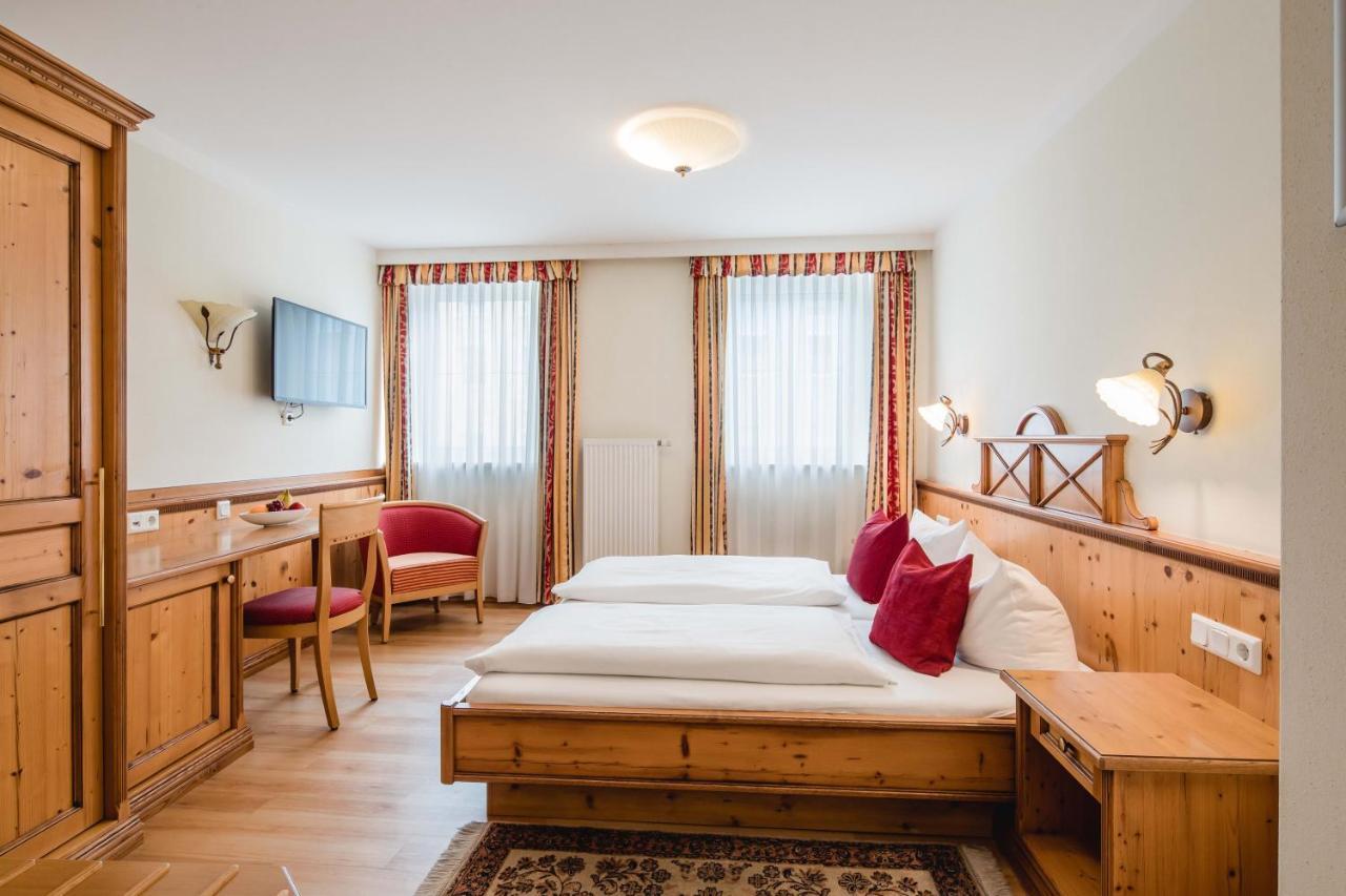 Hotel Bayrischer Loewe Osterhofen Luaran gambar