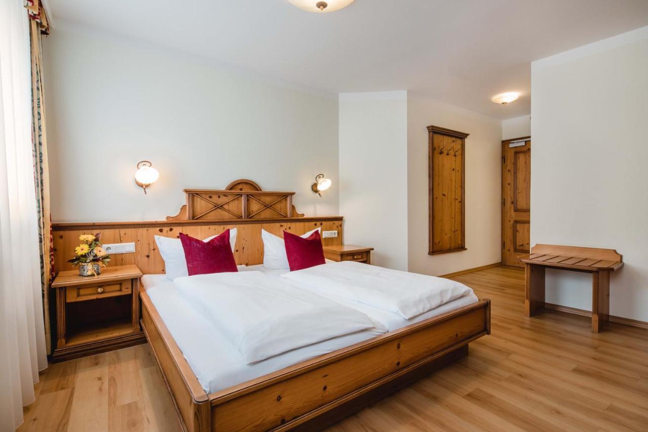 Hotel Bayrischer Loewe Osterhofen Luaran gambar