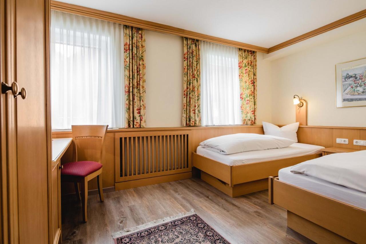 Hotel Bayrischer Loewe Osterhofen Luaran gambar