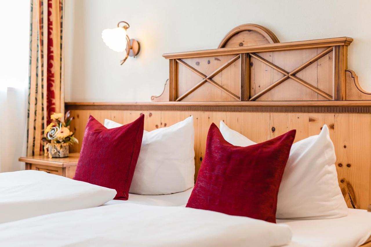 Hotel Bayrischer Loewe Osterhofen Luaran gambar